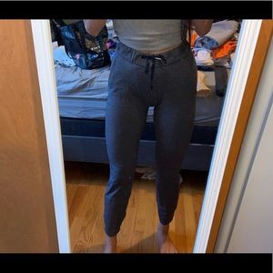 Lululemon charcoal grey joggers